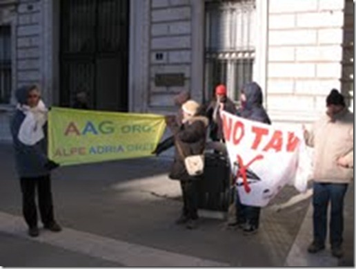 protest proti izgradnji hitre proge