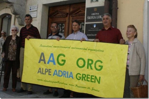 Škofja loka - protest nunski vrt