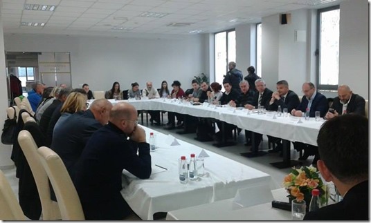 12336328_10207924437618567_828852413_n