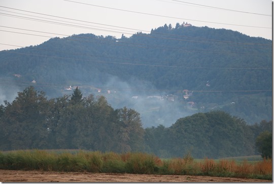 dim iz Laza se raz&scaron;iri nad Straži&scaron;če - 2017-08-31 05-45-37