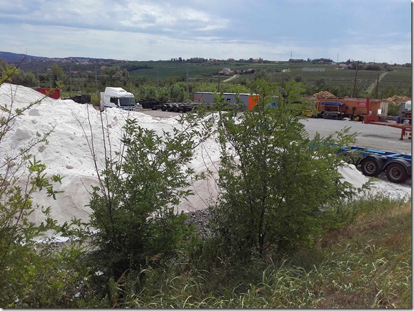 Deponija_soli_in_druge_dejavnosti_na_platoju_20190822_123700